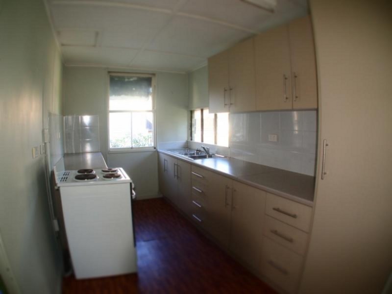 11 Pattison Street, Wandal QLD 4700